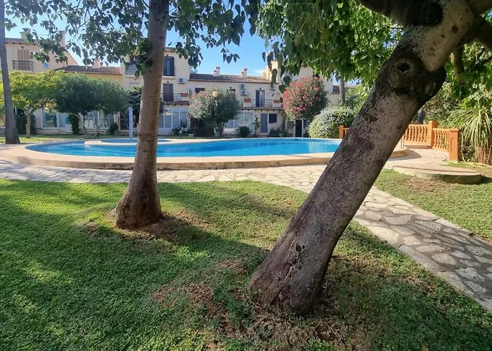 Charming House With Pool, Not Far From Beaches, Mountain And