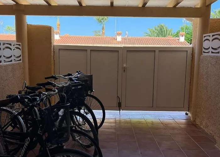 Charming House With Pool, Not Far From Beaches, Mountain And Casa de Férias